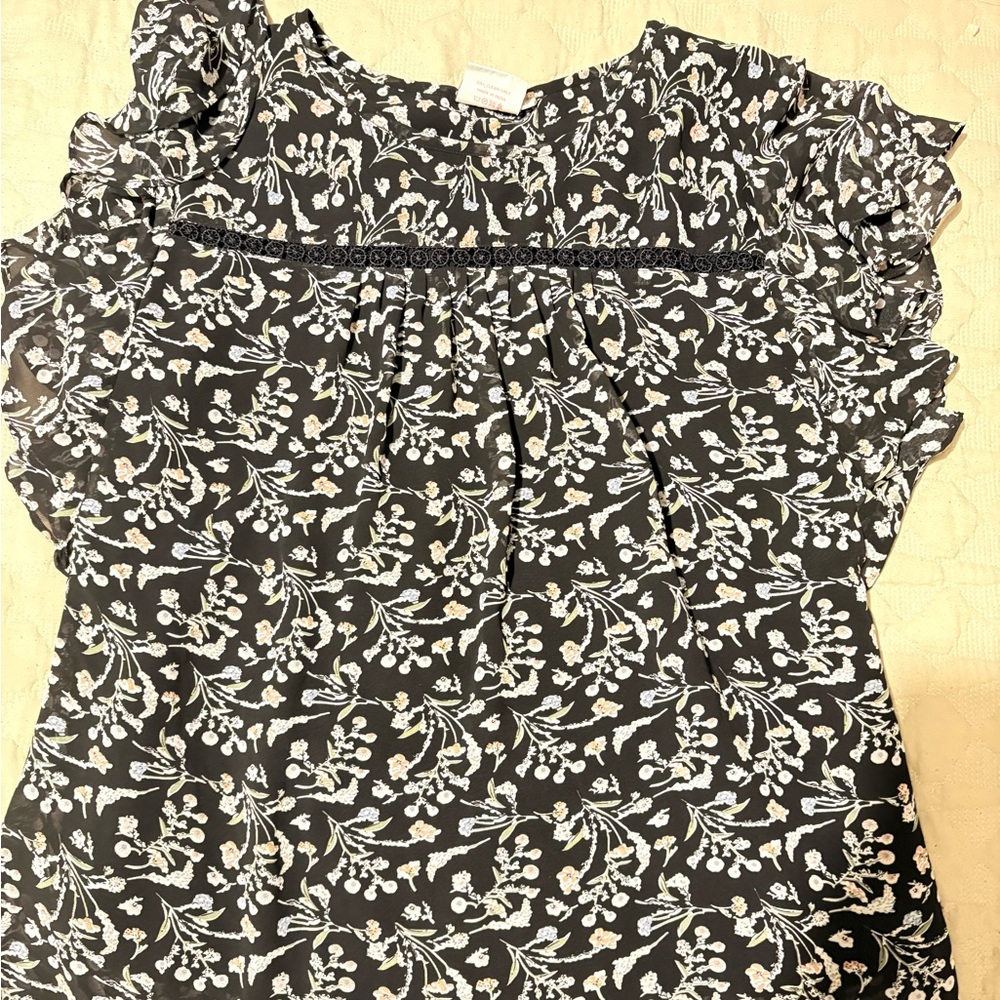 Chic Black and White Floral Blouse